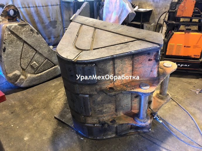 Изготовление ковша экскаватора (9)