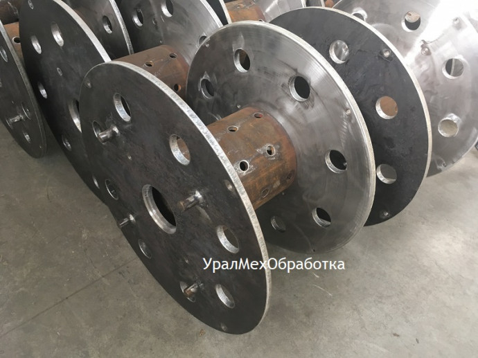 Катушка металлическая