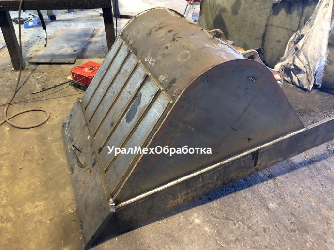 Изготовление ковша экскаватора (7)
